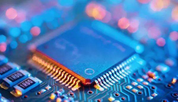 半導(dǎo)體供應(yīng)限制預(yù)計(jì)2021財(cái)年下半年緩解，網(wǎng)絡(luò)技術(shù)開發(fā)迎來新機(jī)遇